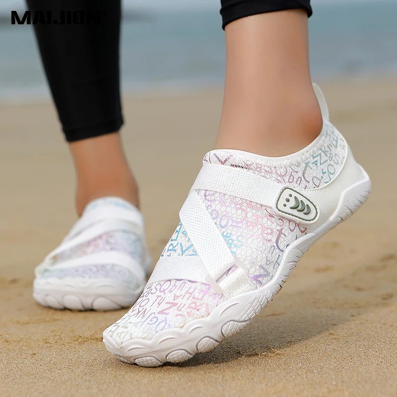 Quick Drying Beach Walking Aqua Shoes Men's Breathable Light Water Sports Shoes Women's Wading Sneakers for Surfing Fishing