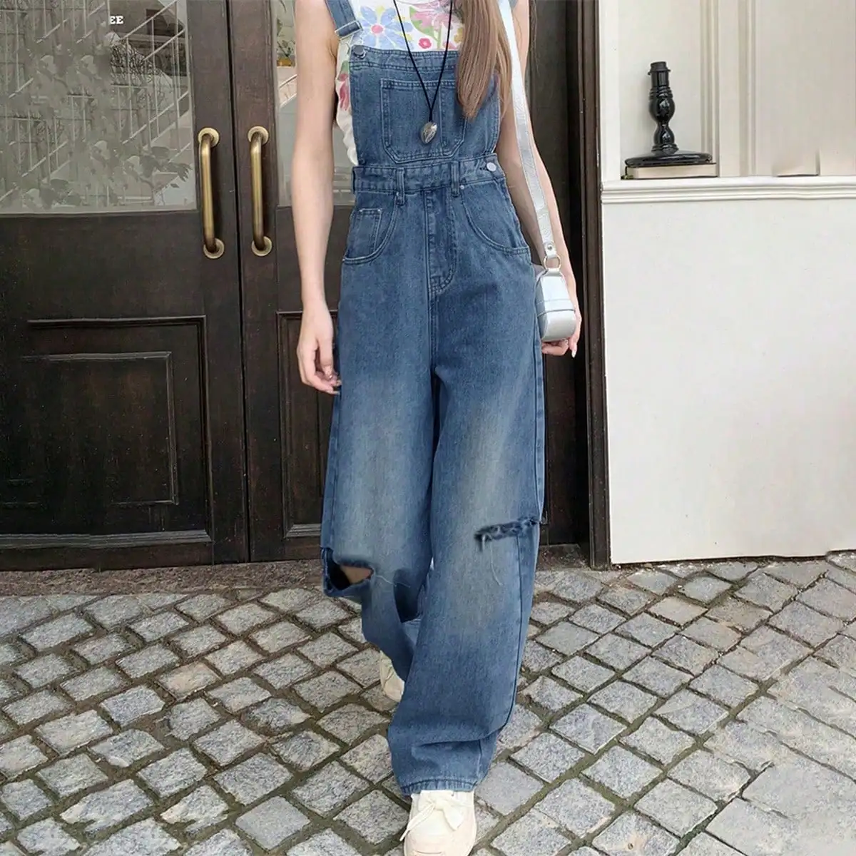 Korean Chic Ripped Denim Overalls Pants 2024 New Style This Year's Popular Narrow Straight Pants for Women in Autum