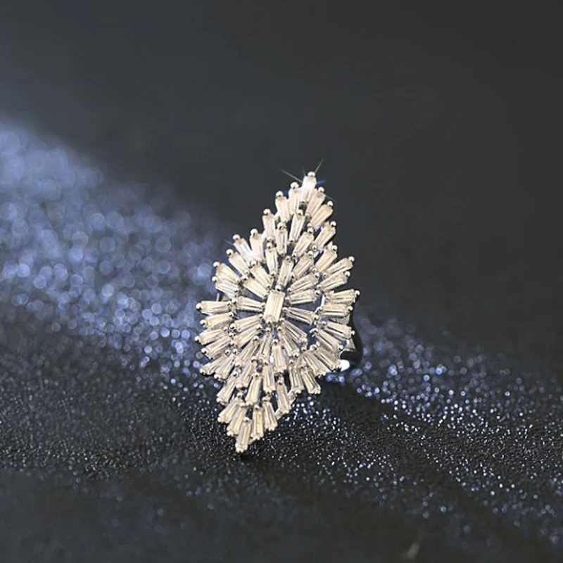 CAOSHI Luxury Exquisite Large Leaf Cluster CZ Ring Ladies Shiny Tapered Zircon Wing Wide Ring Evening Banquet Fashion Jewelry