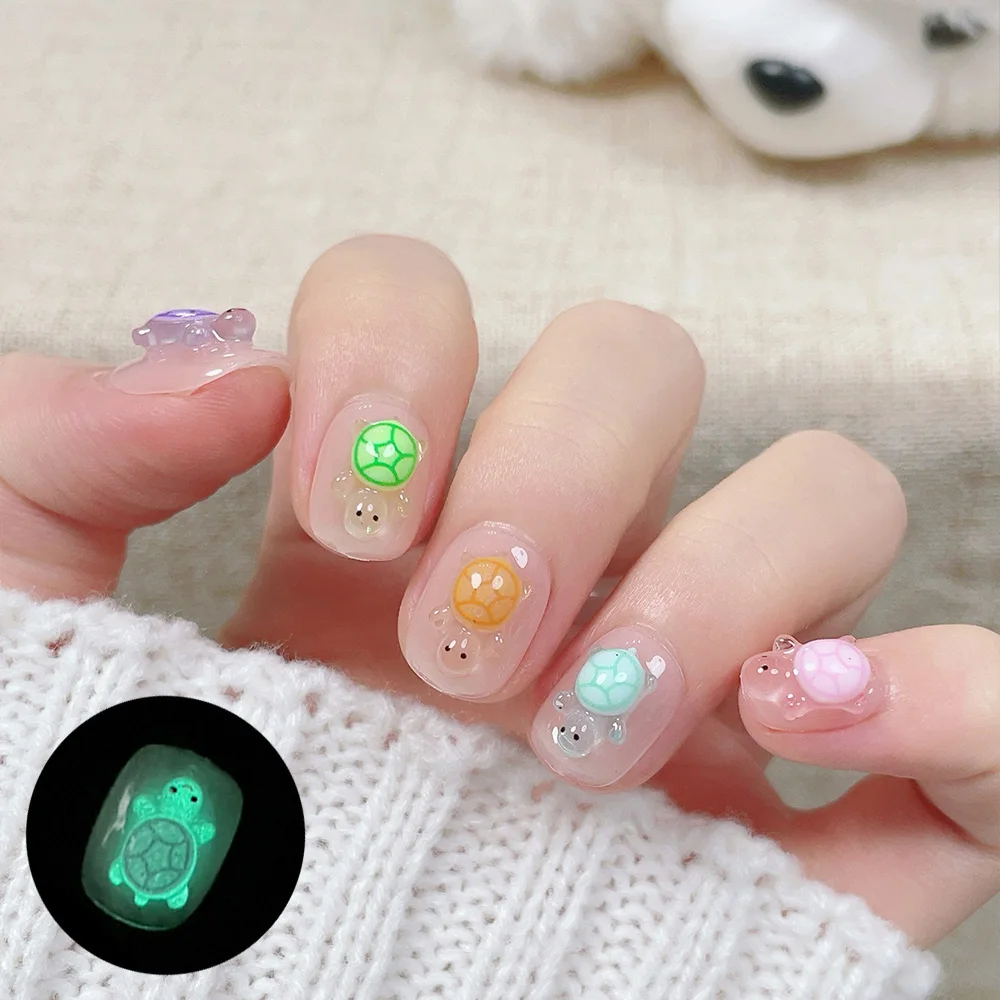 10pcs Short Square Round Handmade Press On Nails Kit, Nude Fake Nails, Cute Wearable Nail Art, Glow-in-the-dark Turtle