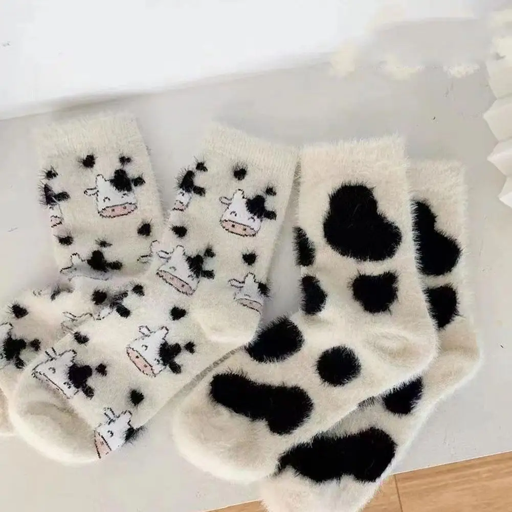 Calzini di peluche autunnali e invernali con motivo a mucca calzini morbidi maculati di mucca da donna simpatici calzini di peluche e Cute Home Girl Floor F7v0