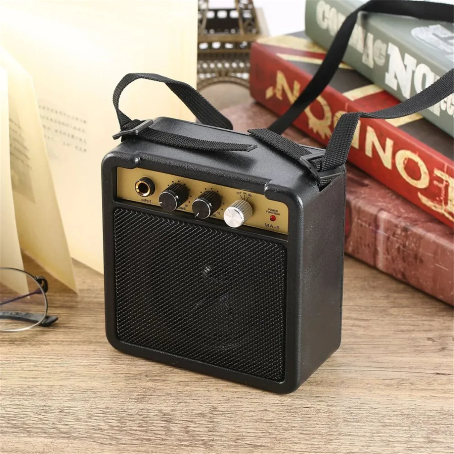 

Mini Guitar Amplifier Amp Speaker 5W with 6.35mm Input 1/4 Inch Headphone Output Supports Volume Tone Adjustment Overdri