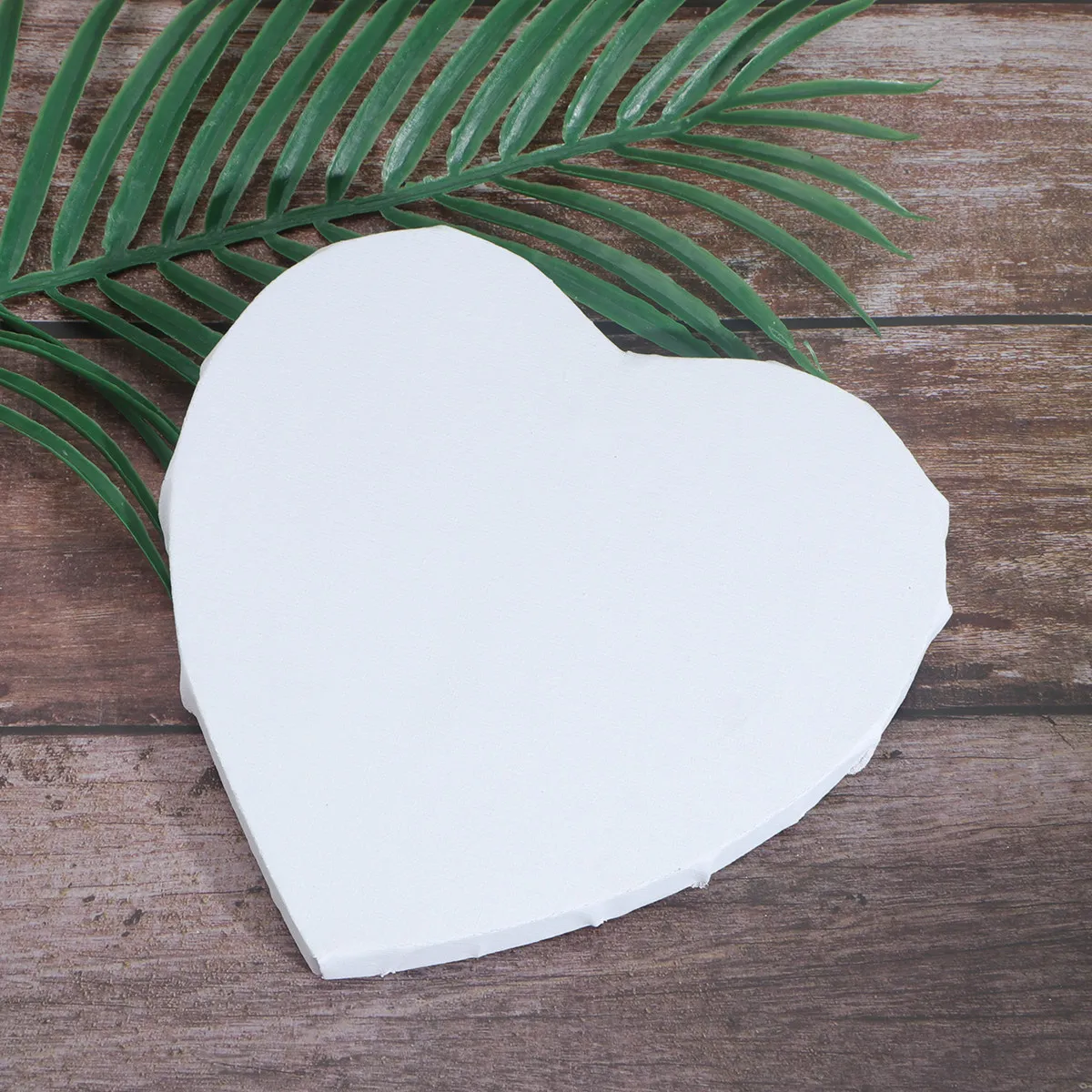 2Pcs Loving Heart Design Canvas Drawing Boards Made of Wood and Cotton Material Professional Art Craft for Men Women Artists