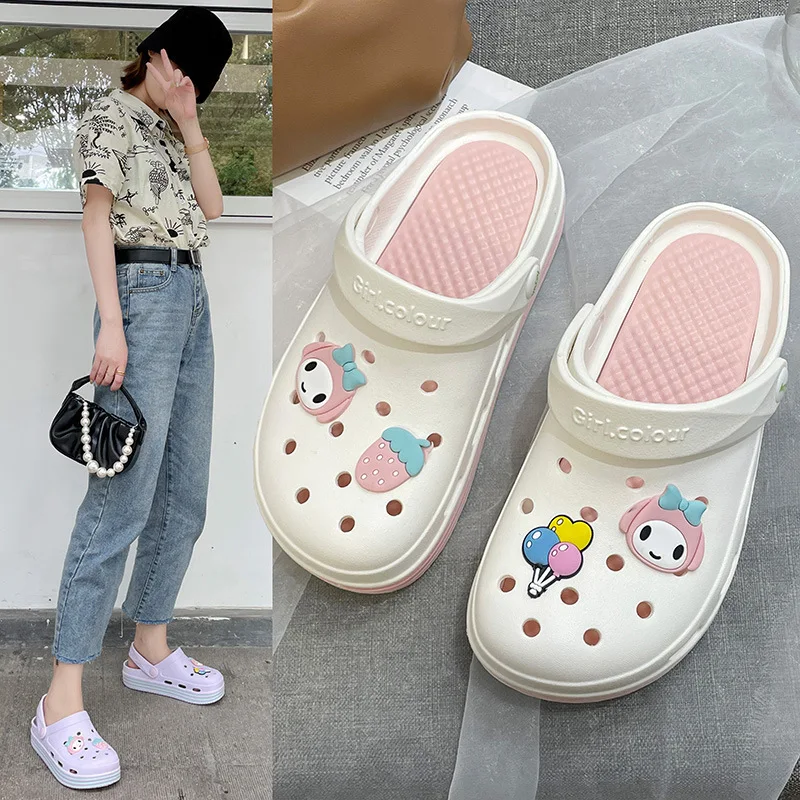 Summer Women's Hole Shoes 2024 Fashion Soft Sole EVA Garden Shoe Anti Slip Thick Sole Sandals Cartoon Accessories Hole Slippers