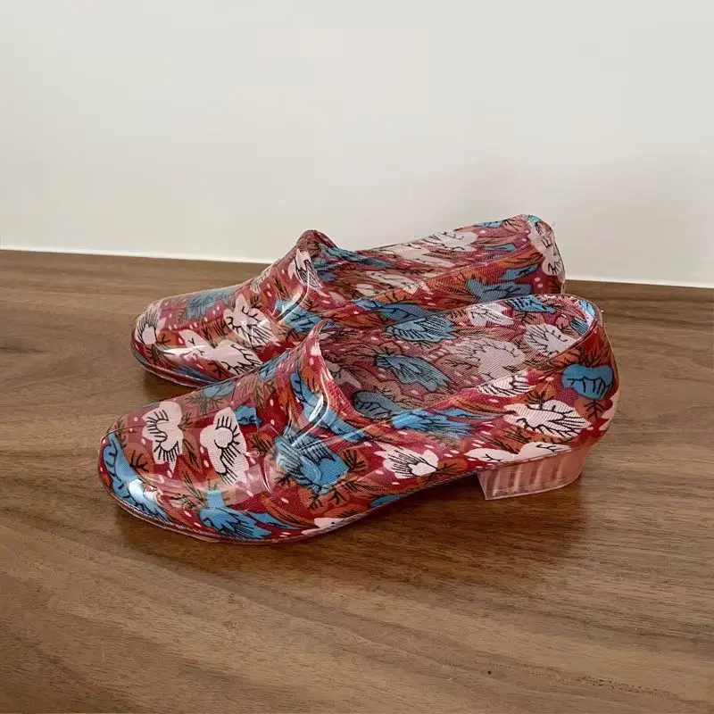 

Новые женские непромокаемые туфли на блочном каблуке с мягкой подошвой и круглым носком без шнуровки, водонепроницаемая, быстросохнущая, легкая рабочая обувь без подкладки