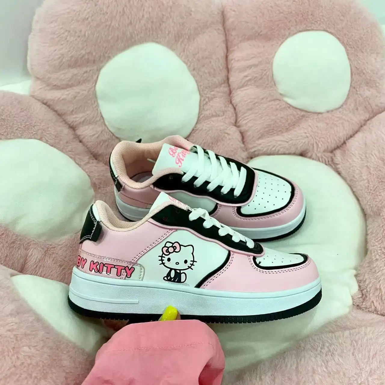 hello kitty real photos drop shipping breathable spring autumn board shoes casual shoes for couples student women's sports shoes