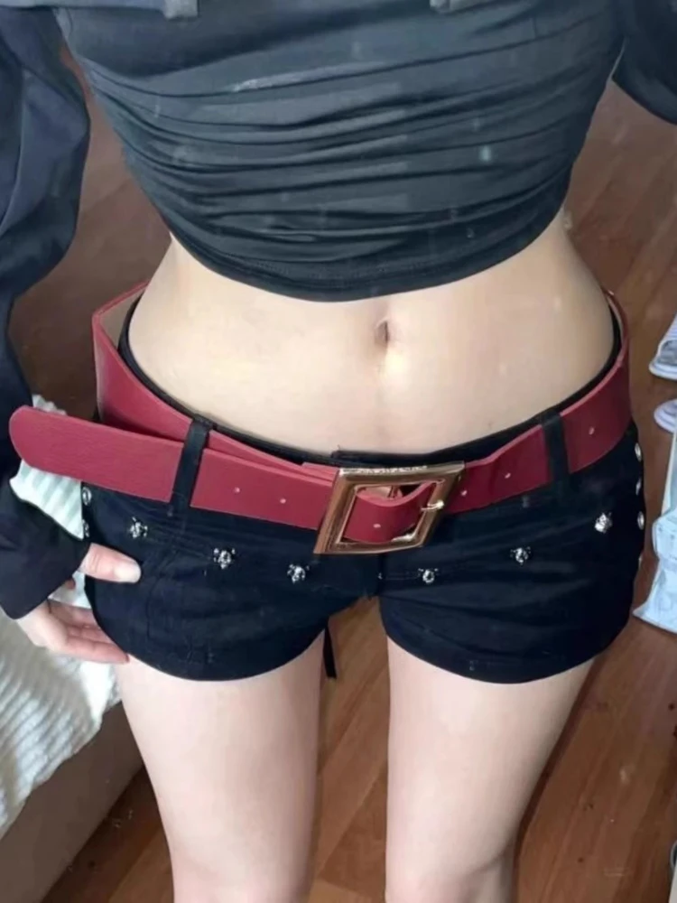 섹시한 로우 웨이스트 청바지 여성용 트렌디 나이트클럽 웨어 슈퍼 청바지 찢어진 데님 주름 방지 봄 여름용