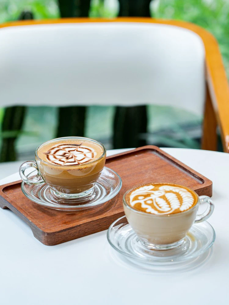 

Набор термостойких стеклянных кофейных чашек с тарелкой, чашки с ручкой для капучино, японская прозрачная кружка в стиле Ins, десертное блюдо для послеобеденного чая