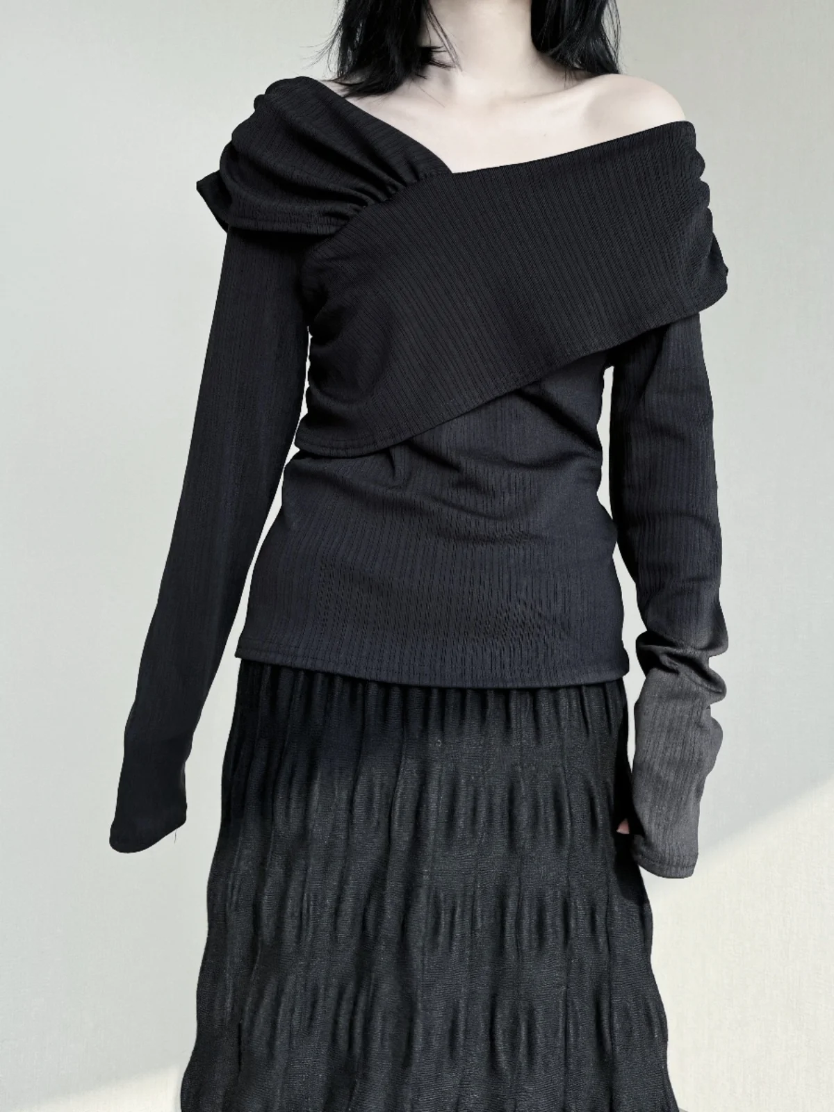 

Slimming Long Sve T-irt oulder Baring One-oulder Design Ele Gentle k Sle Faionable Spring Season Polyeste...