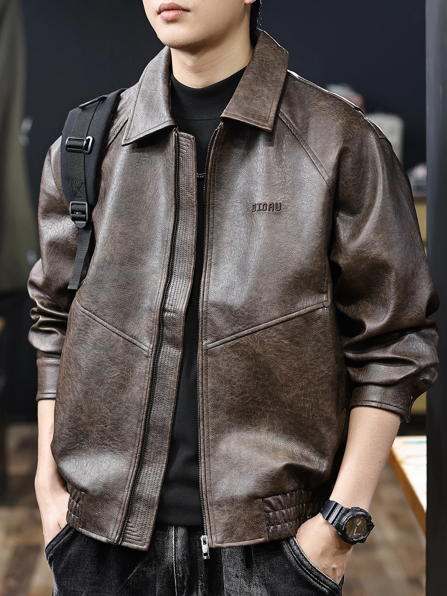 Cappotto da uomo in pelle PU vintage americana di fascia alta Jaet Faionable ricamato patchwork vestibilità ampia lungo Sve Retro Sle