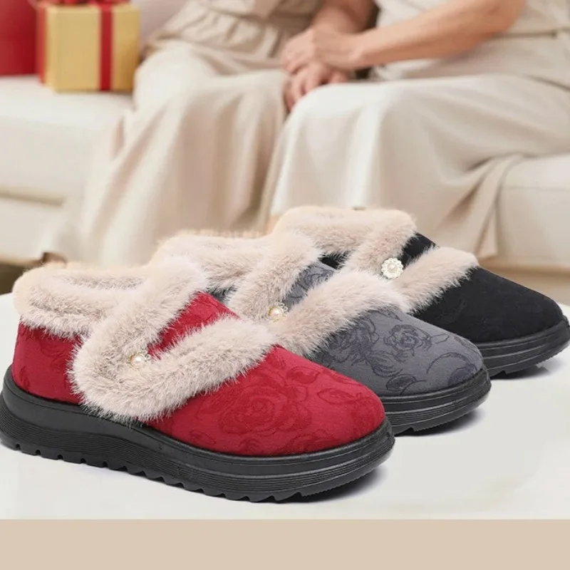 2026 Winter New Cotton Shoes for Woman Anti Slip Soft Bottom Home Middle Aged Elderly Mother Shoes Warm Plush Snow Boots