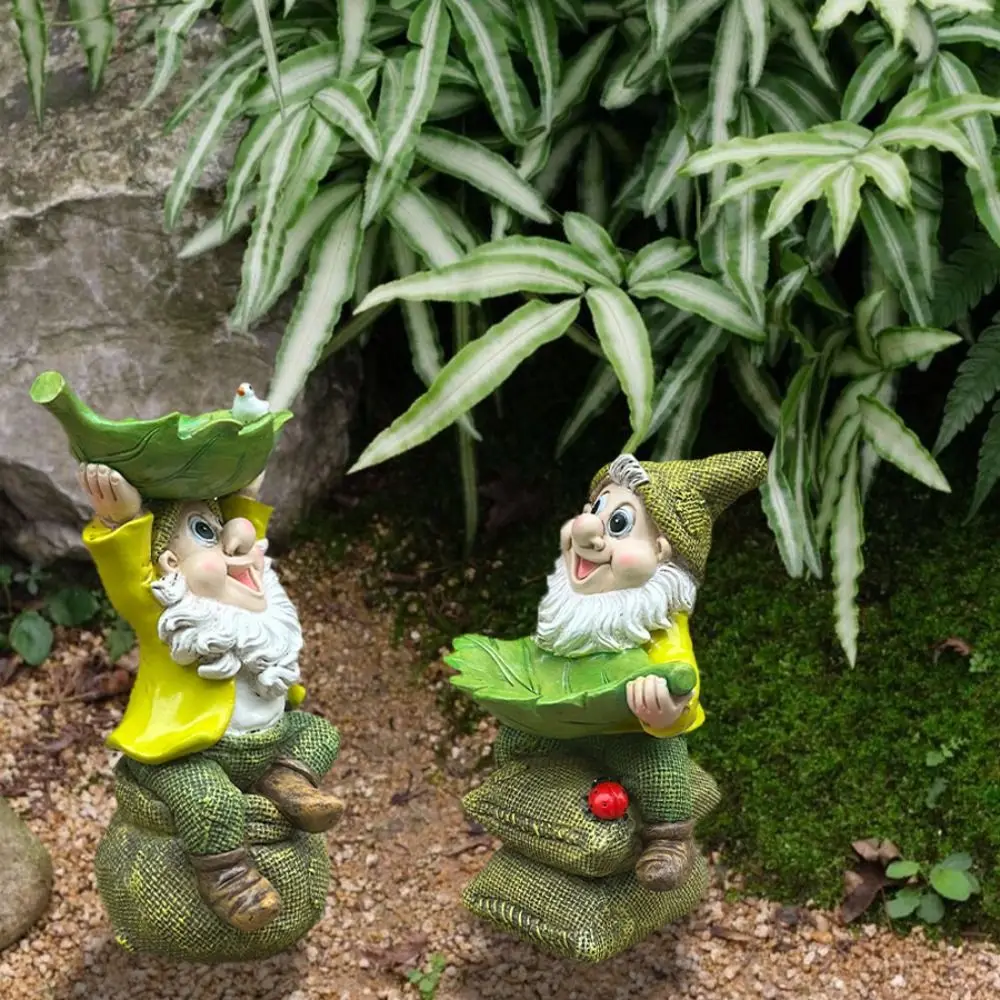 Fairy Garden Decoration Resin Dwarf Sculpture Ornament Creative Waterproof Gnomes Bird Feeder Cute Bird Food Dispenser Drinking