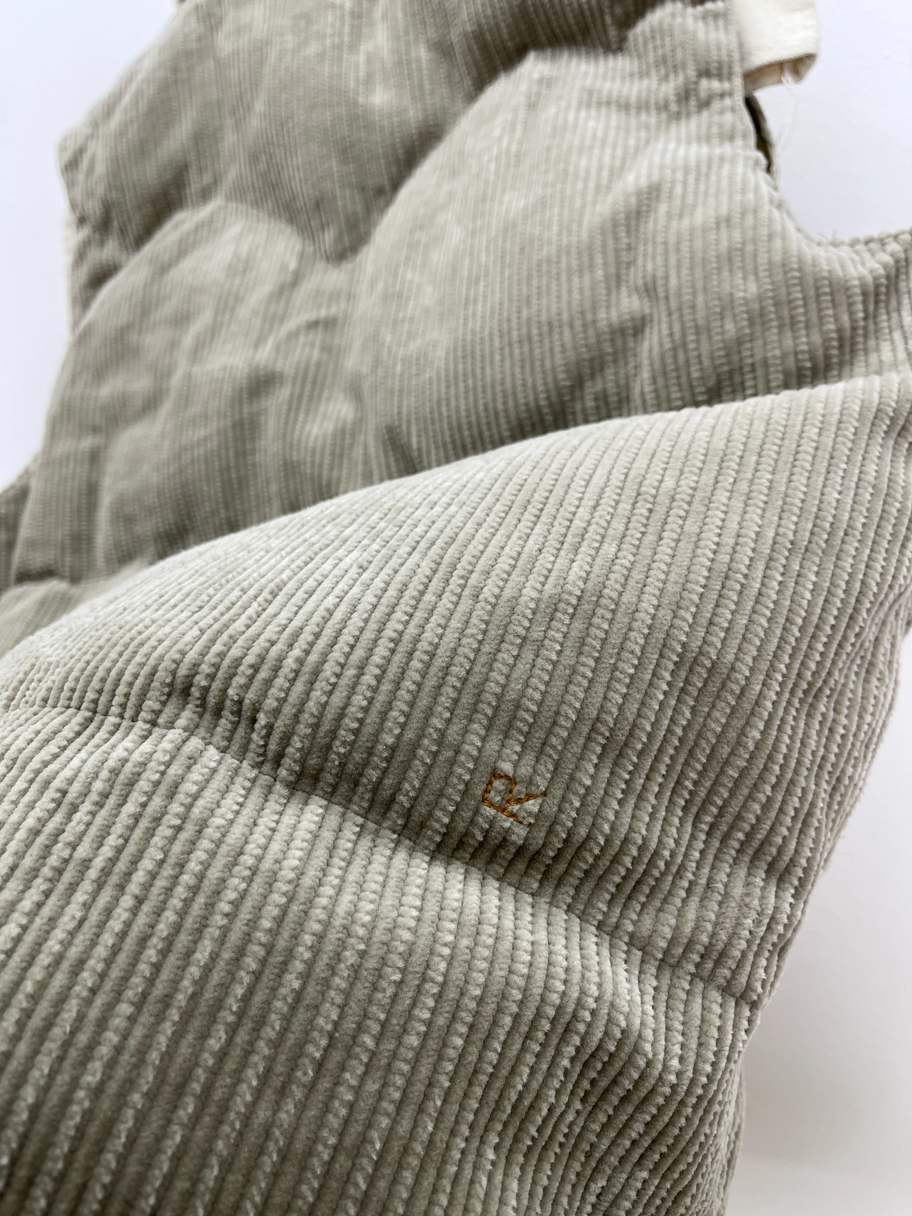 جديد الخريف/الشتاء عالية الجودة الرجعية نمط سروال قصير الفراء طوق مبطن سترة القطن للنساء