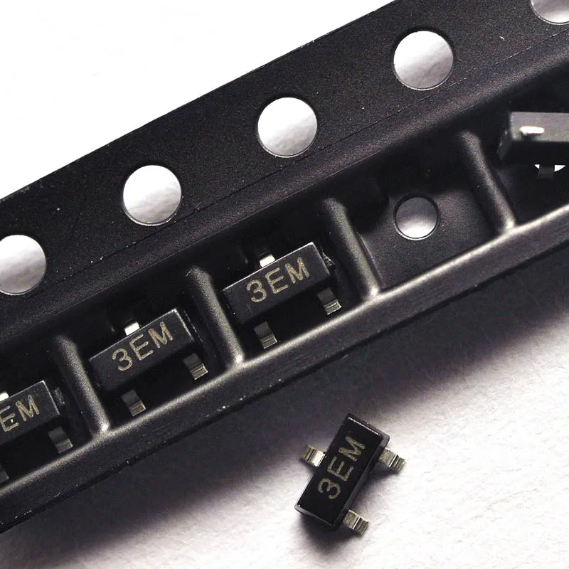 

MMBTH10 3EM SMD Transistor SOT-23 NPN 0.05A/25V SOT23 New & Original