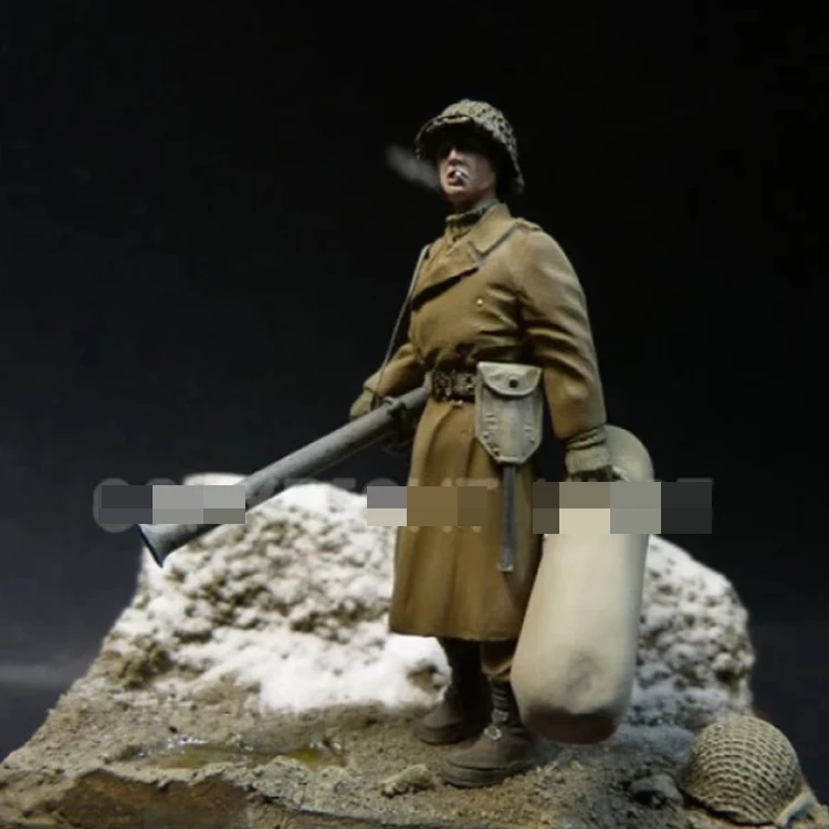 1/35 Resin Model figure GK Soldier, GI Ardennes 1944-45 artillery, WWII military themes, Unassembled and unpainted kit