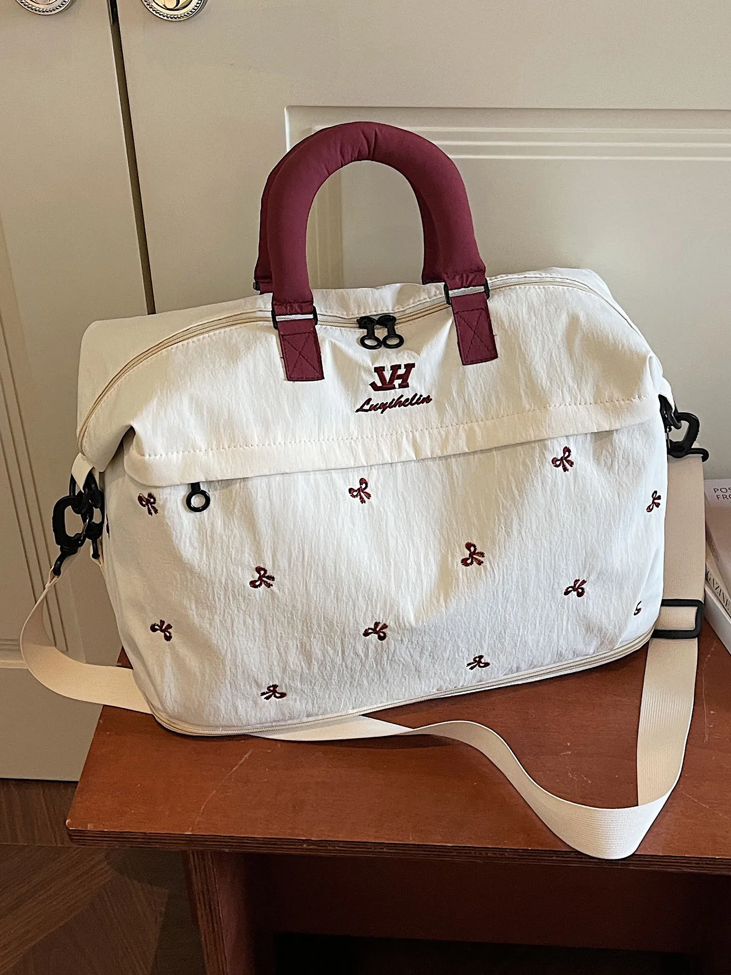 2026-new-high-aesthetic-short-trip-bag-women-lightweight-expandable-crossbody-handbag-portable-luggage-bag-korean-style