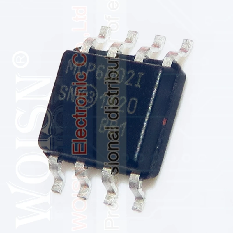 1pcs-20pcs DIP-32 UM621024 UM621024C-70LL