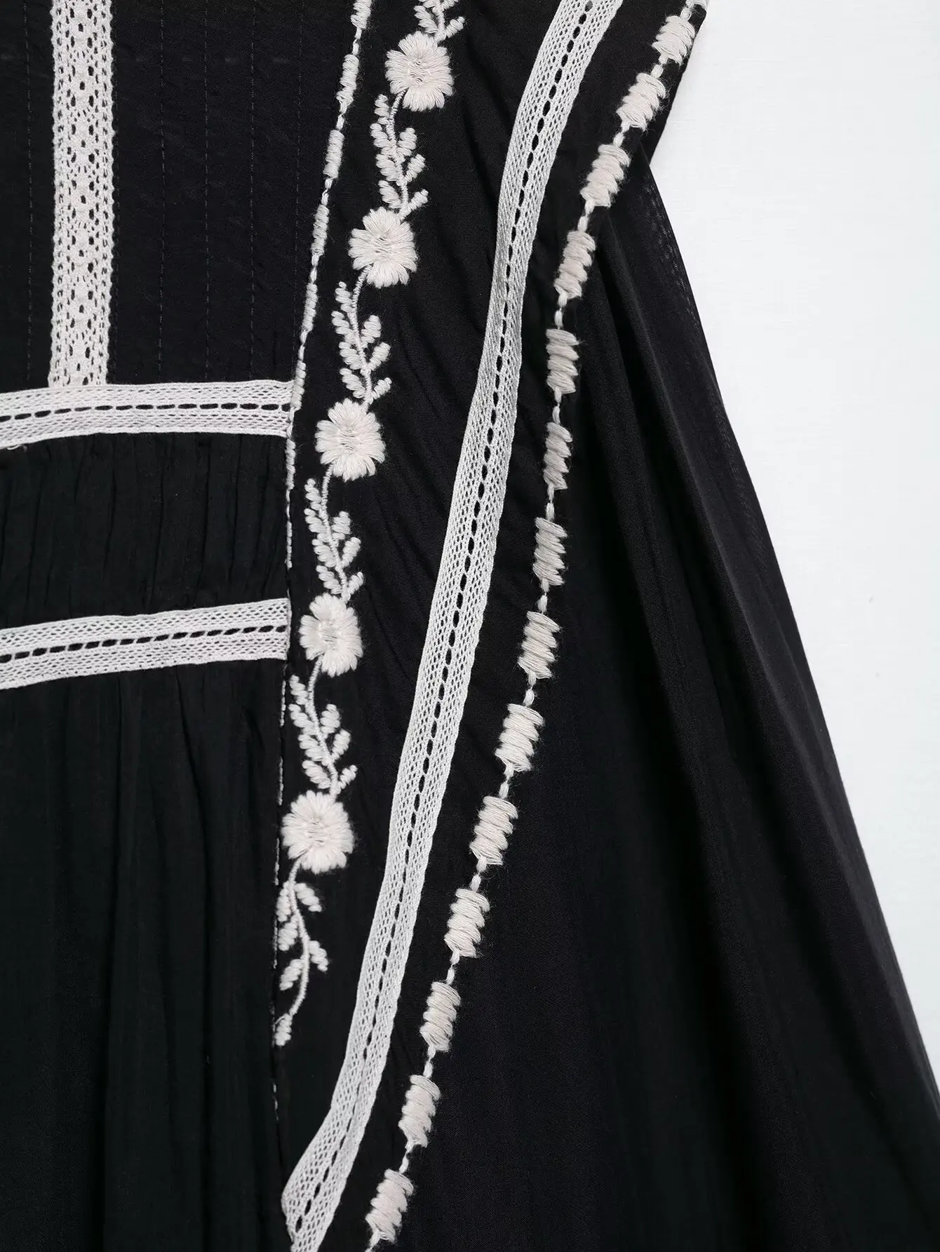 RARA Womens Color Block Embroidery Blouse Stylish Long Sleeve Design Pleated Detail Decorative Stitch Ladies Fashion Top
