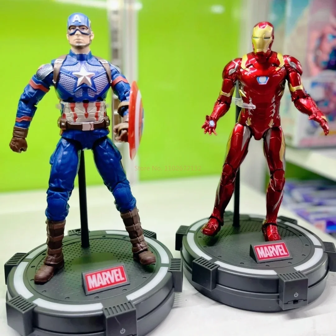 Marvel Avengers Spider Hulk Iron Man Capitan America Thor Action Figure Giocattoli Bambole da 7 pollici con base piattaforma illuminata