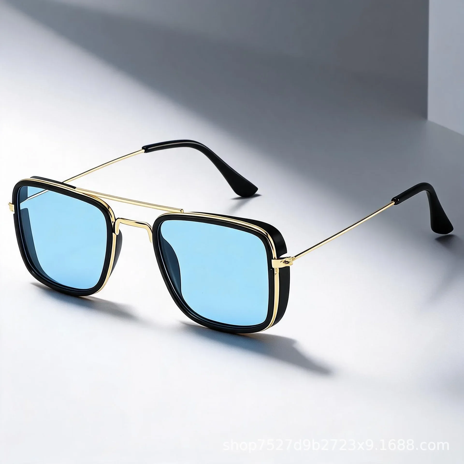 Fashion Sunglasses European and American Metal Small Square Frame Korean Protection Version Glasses Retro Square Eyewear