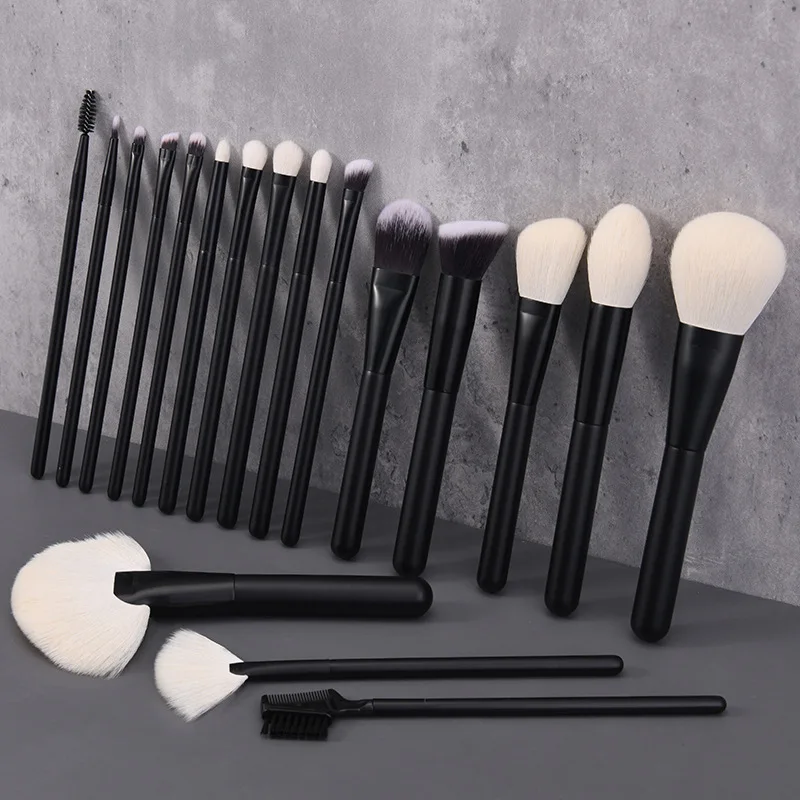 18Pcs Natural Hair Makeup Brush Set Animal Wool Cosmetic Brushes for Eyeshadow Foundation Blending,Eco-Friendly Beauty Tools Kit