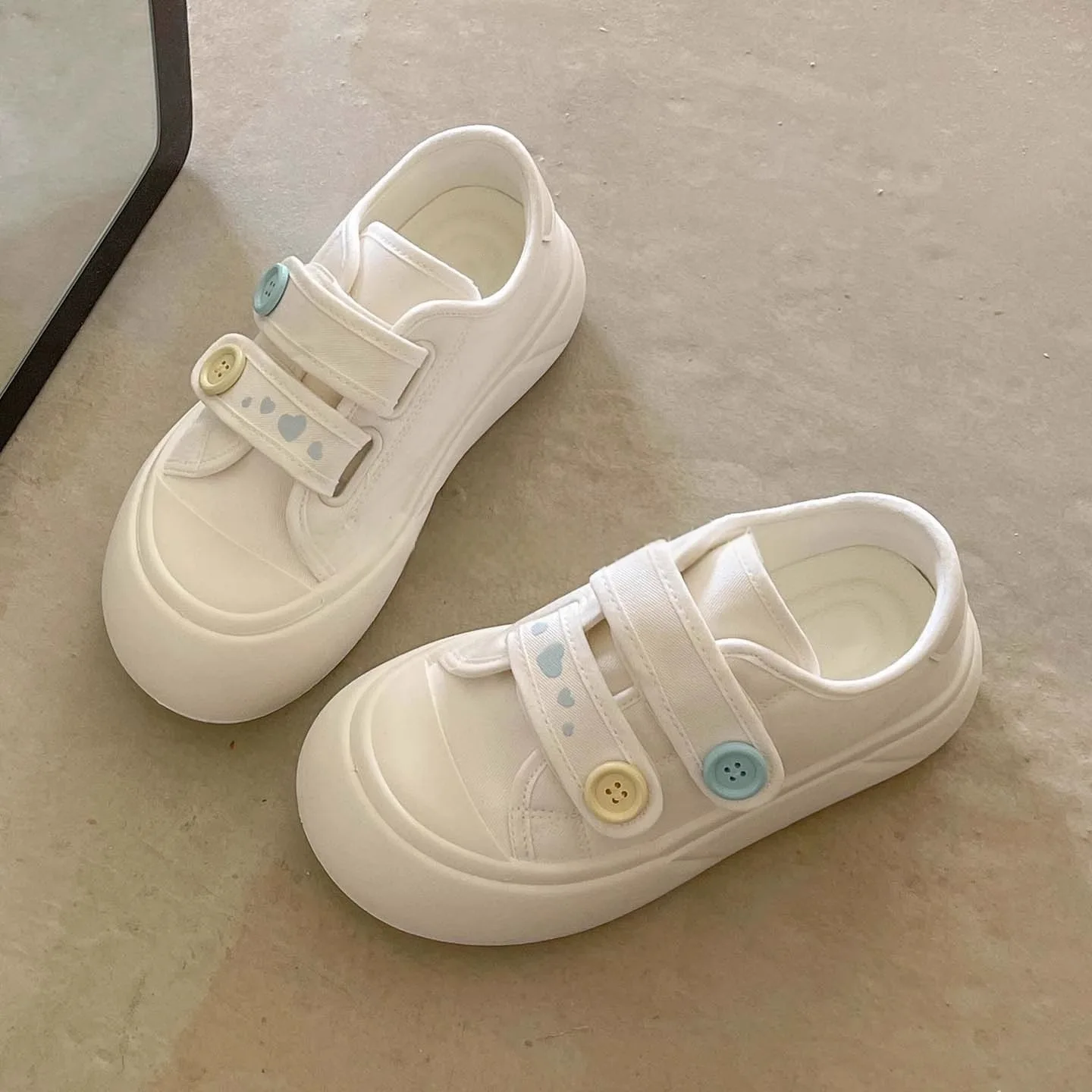 Damen-Canvas-Schuhe 2026 Frühling Herbst Neue Atmungsaktive Plateau-Freizeitschuhe Leichte Bequeme Weichsohlen-Sneaker – Detail 6