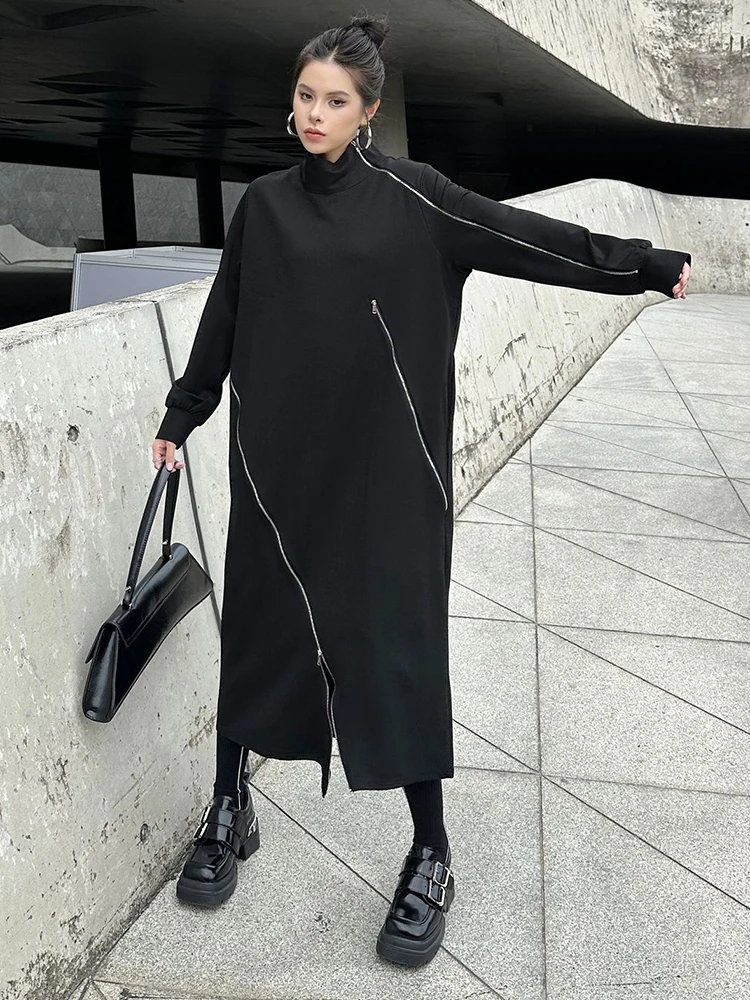 [EAM] Women Black Zippers Irregular Slit Big Size Dress New Turtleneck Long Sleeve Fashion Tide Spring Autumn 2024 1DH8122