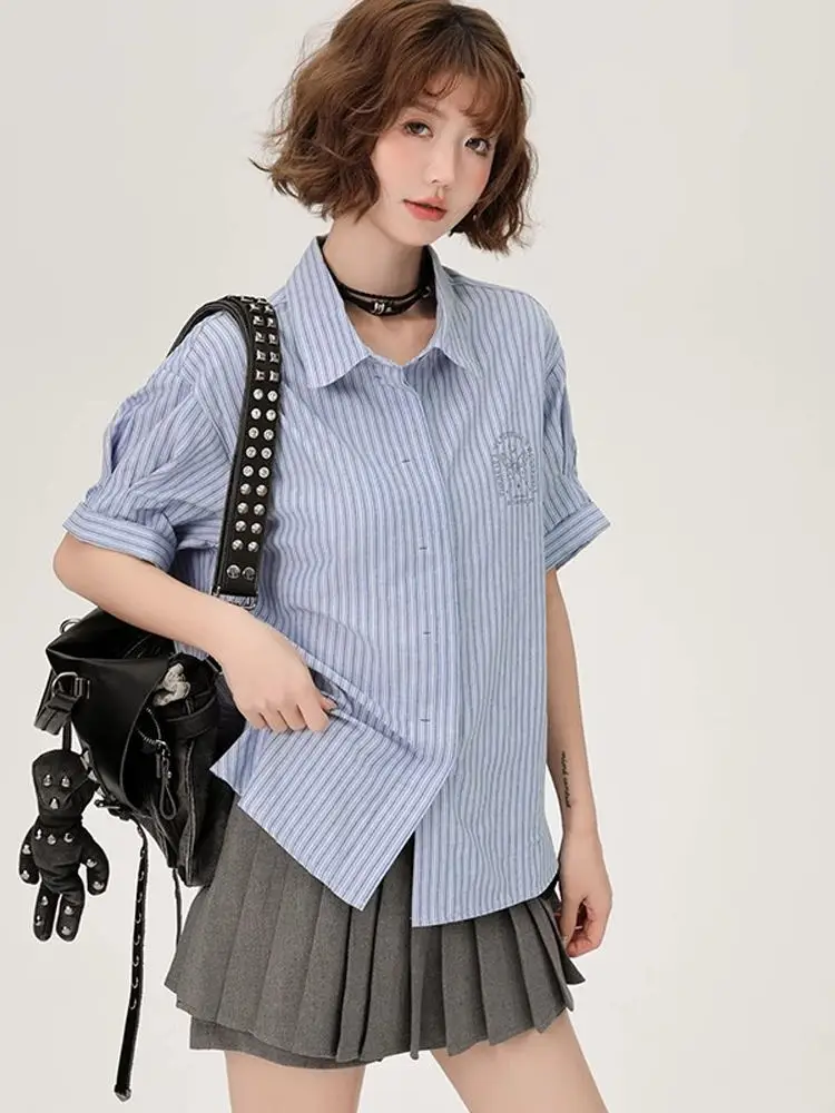 

Blue Striped ort Sve Embroidered Loose Women's irt Summer New Sle Faionable Slimming Top Korean Sle Commute Wind
