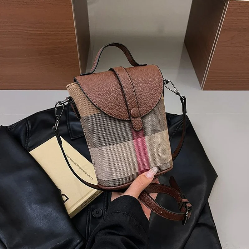 Chic-casual 2025 nuevo bolso de hombro de cuero de marca de lujo para mujer famoso diseñador Casual París Vintage ​