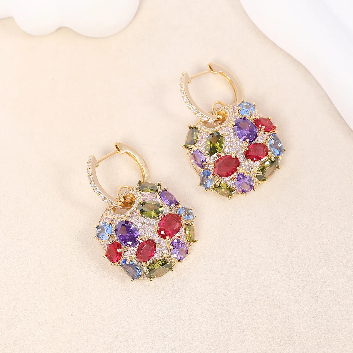 Pendientes de Aro con Dijes de - Luxury Bags Cz reseña y precio