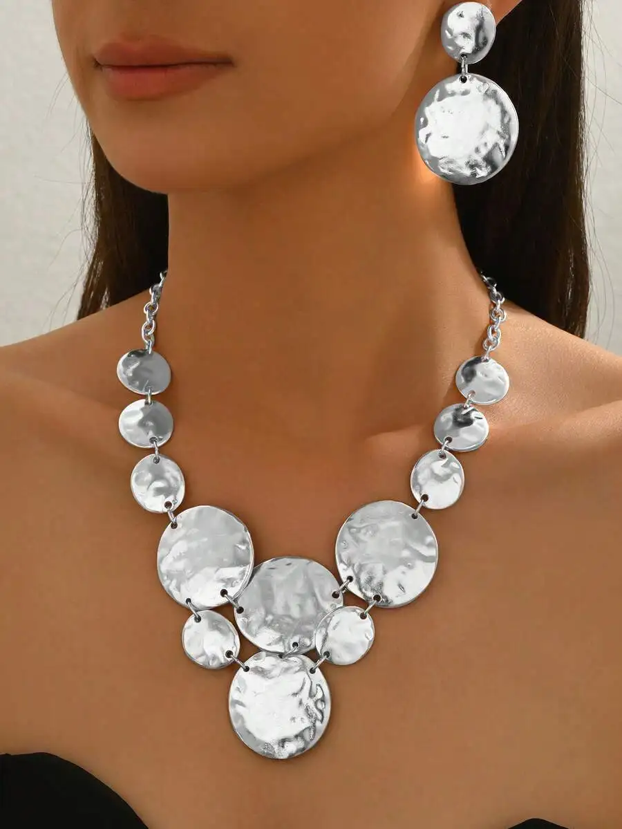 

3pcs Set Fashion Geometric Circle Asymmetrical Metallic Necklace And Long Earrings
