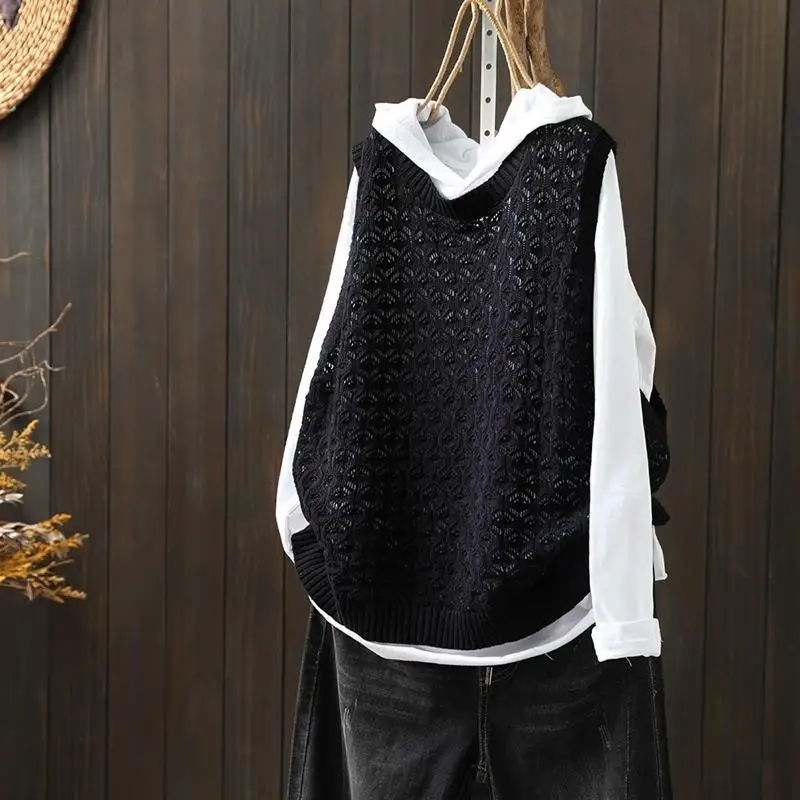 Women Retro Hollow Jacquard Outewear Knitted Sweater Vest Female Casual Solid O Neck Loose Sleeveless Pullover Waistcoat Jumpers