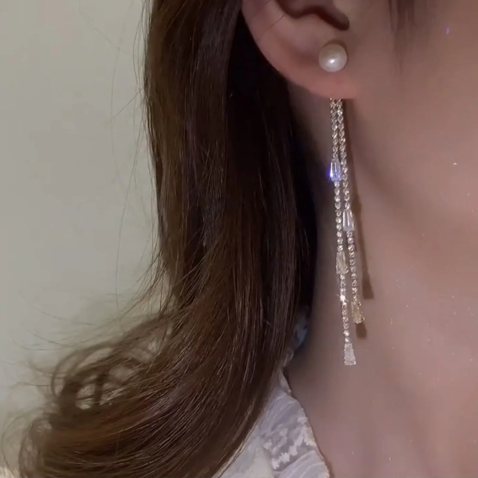 

Women Rhinestone Tassel Earrings with Shiny Rhinestone Pearl Drop Earrings for Banquet Gown Travel Ears Decor