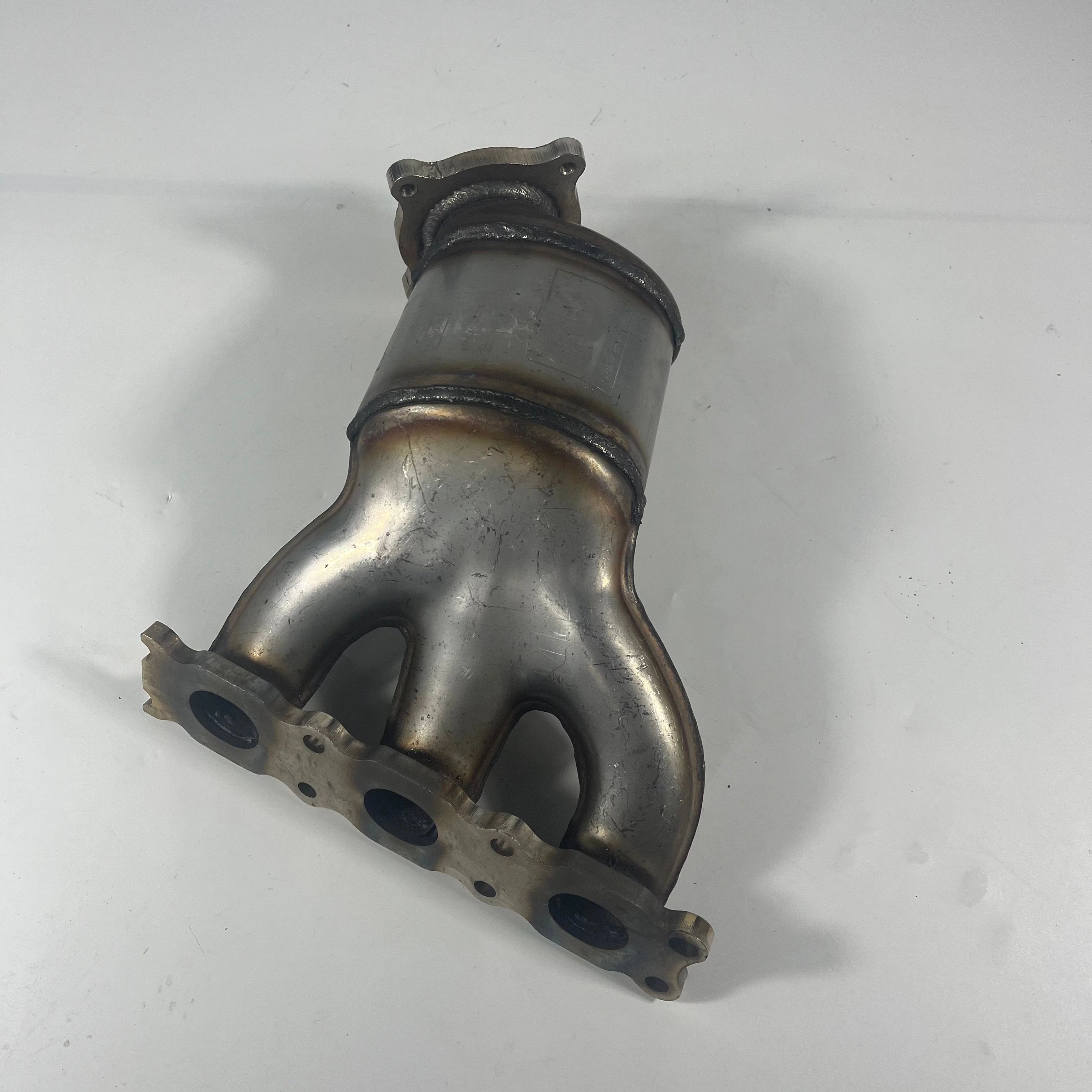 1X Exhaust Manifold Catalytic Converters For 2007-2012 Land Rover LR2 3.2L L6