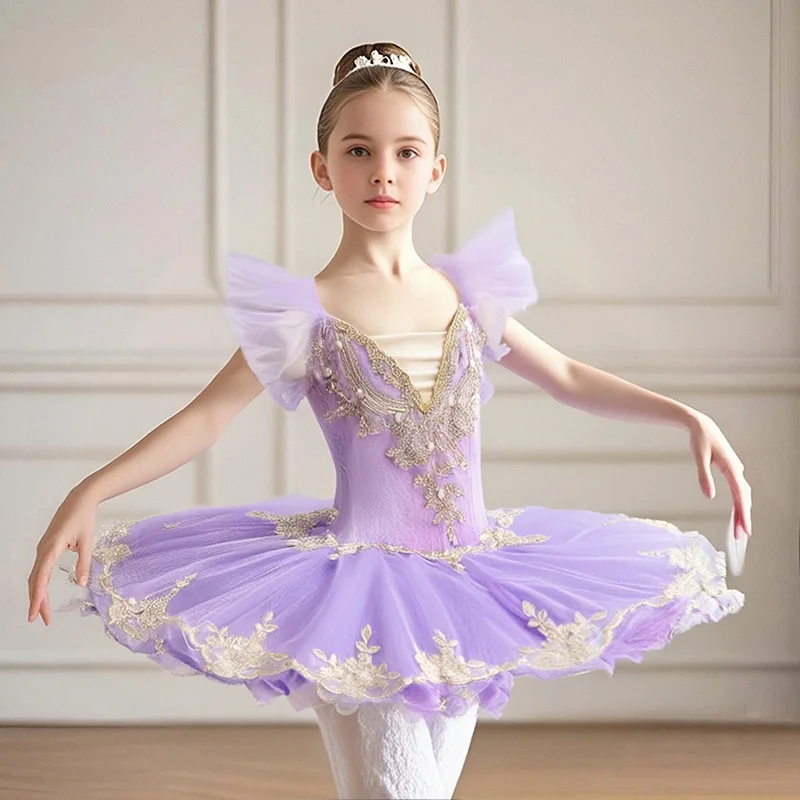 Romantic White Swan…