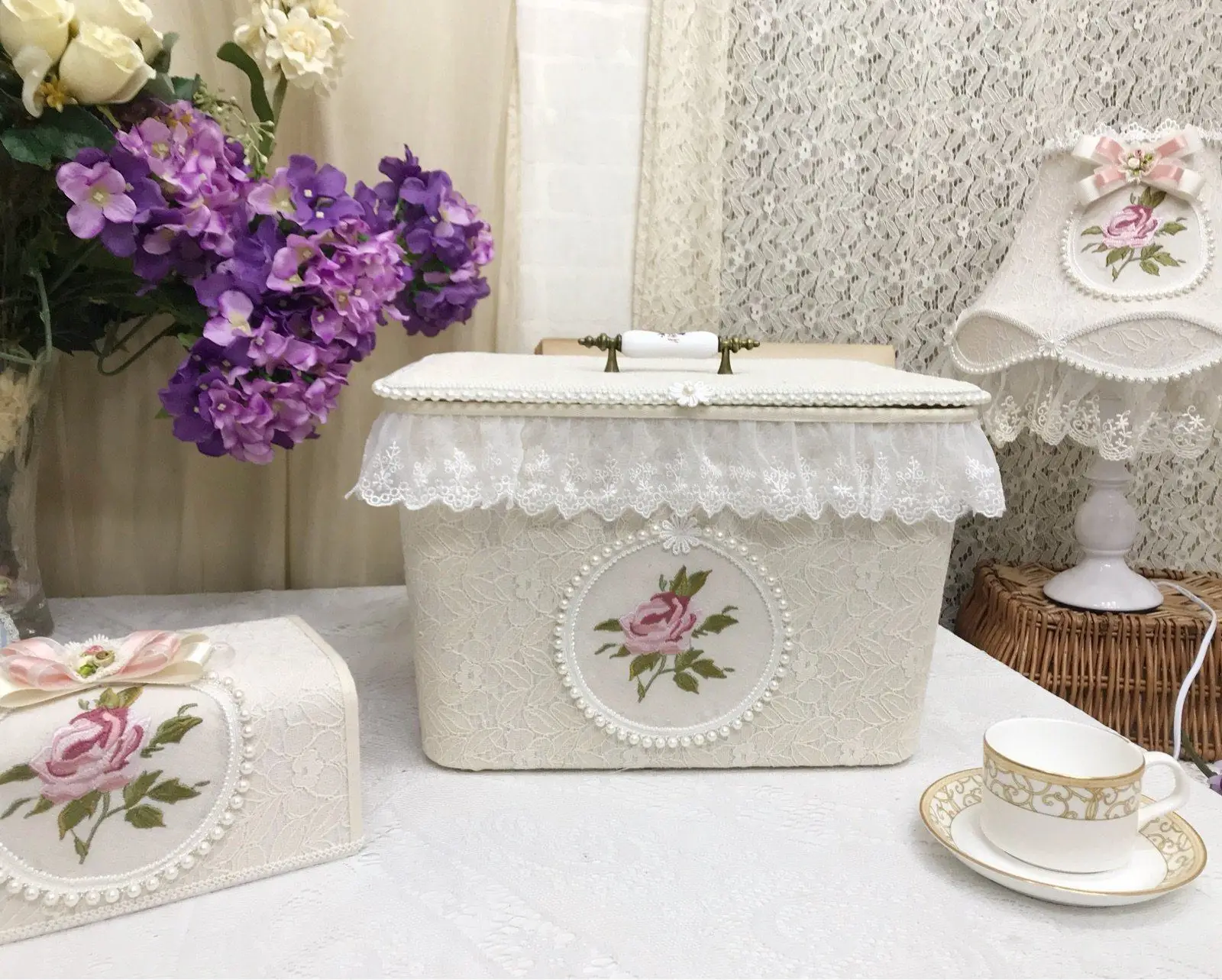 White and blue suede storage box, clothes toy finishing with lid, household storage box push