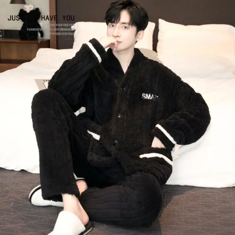 ملابس رجالية بيجامات ملابس شتوية خريف شبابية لباس غير رسمي ملابس حمام من الفلانيل موضة Y2K ملابس رياضية ملابس منزلية نمط جديد