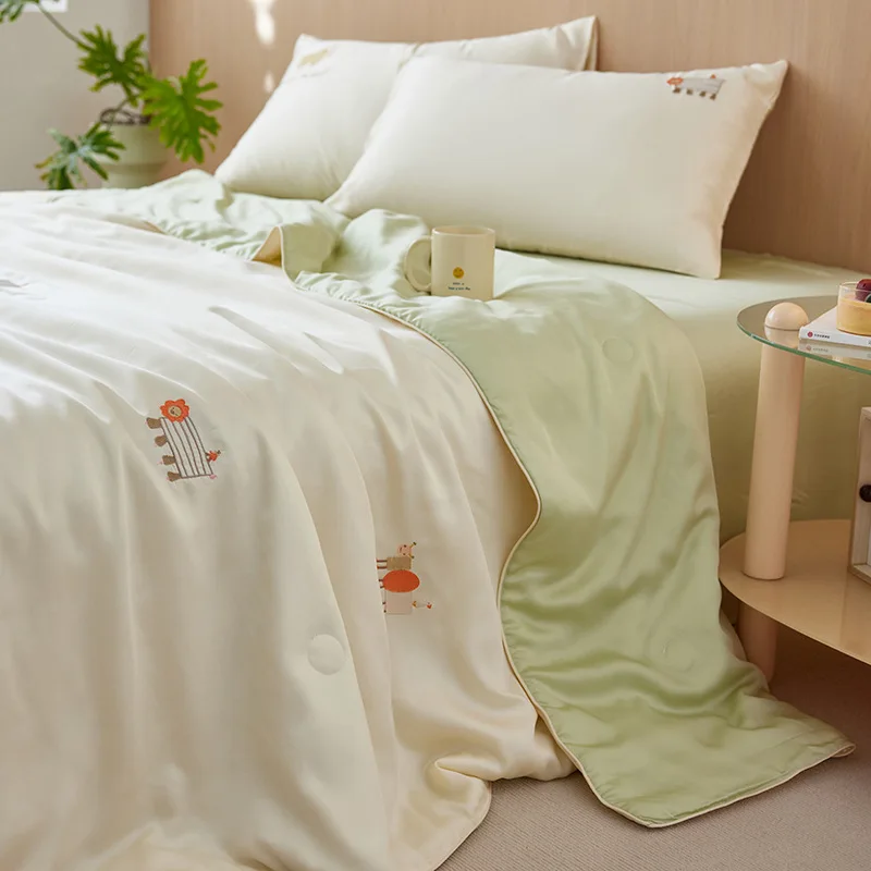 

Customizable 2025 new Austrian Tencel embroidered summer quilt four-piece air conditioner quilt