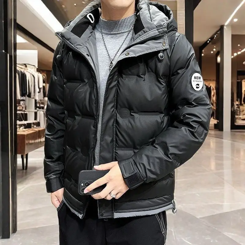 Men White Duck Down Coat Winter Short Casual Hooded New Youth Trend Thick Fashion Warm Down Jacket Stylish and Warm Personality