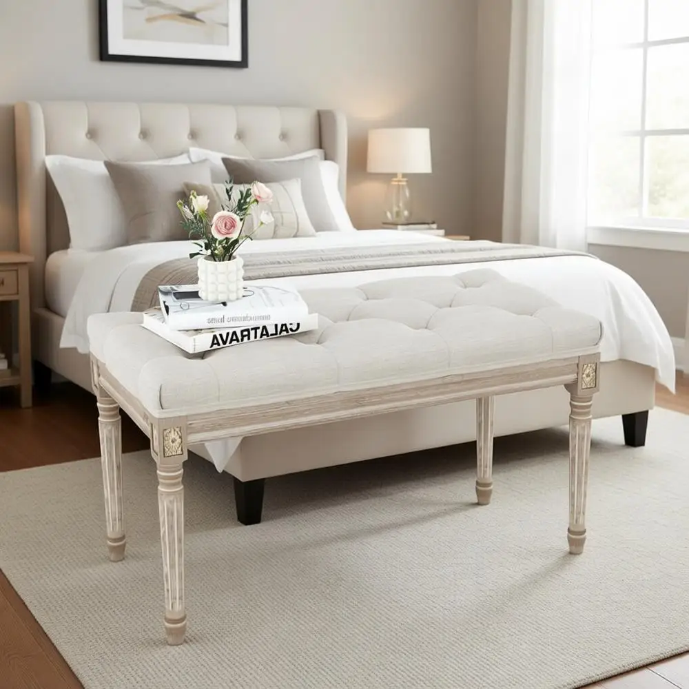 

Мягкая банкетка с пуговичной обивкой для спальни, гостиной или прихожей, с резными деревянными ножками, бежевая