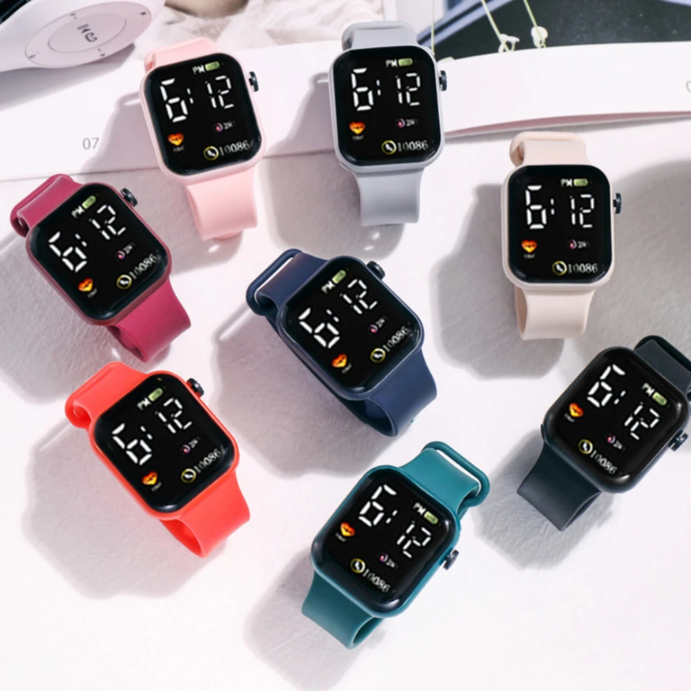 새로운 LED 스포츠 시계 남성 여성을위한 스마트 시계 디지털 손목 시계 캐주얼 실리콘 Montre Femme Relojs Para Mujer