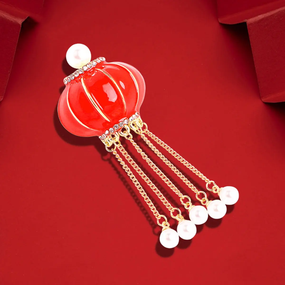 Chinese Style Lantern Brooch Women Brooch Pin Alloy Red Lantern Design Elegant Retro Jewelry Clothes Bag Sweater Dress Hat Scarf