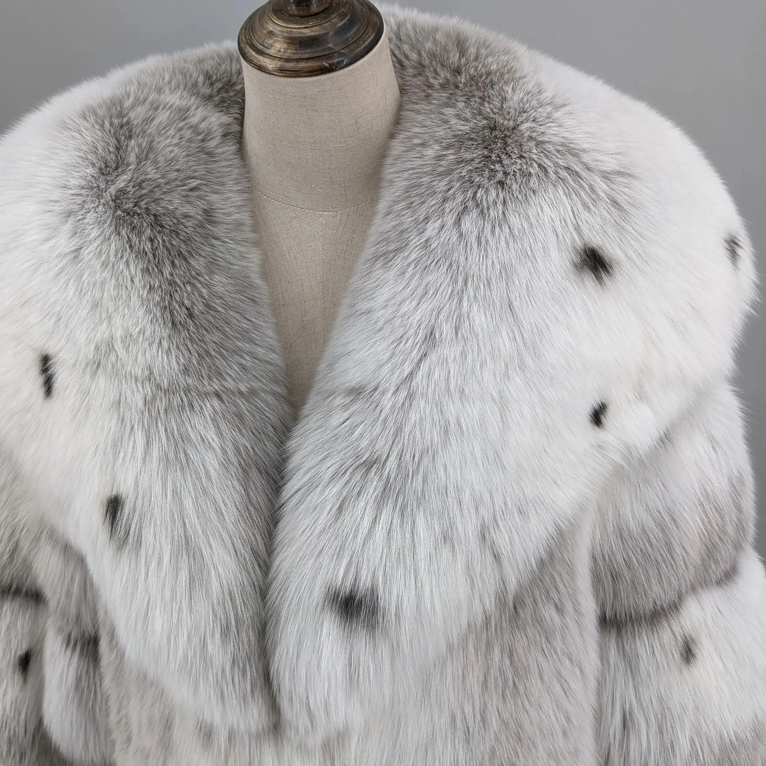 Sweet real fox fur coat with big turn down collar lynx color overcoat thick warm soft jacket length 64 cm 250461
