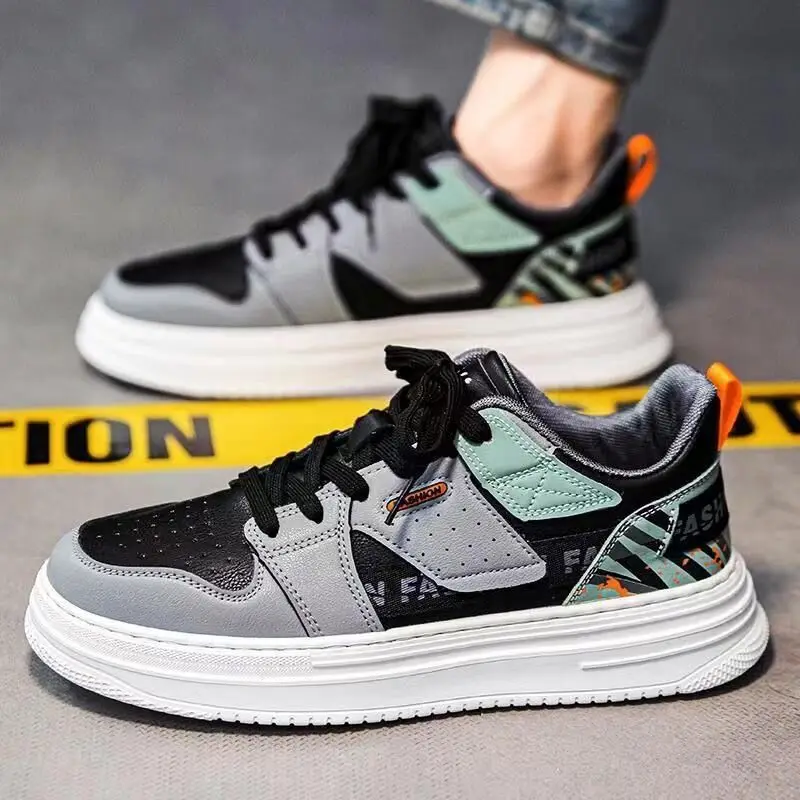Mens casual shoes Flat sole Casual style Breathable Durable Anti slip Highly crafted Stable grip Not tight fitting Damping