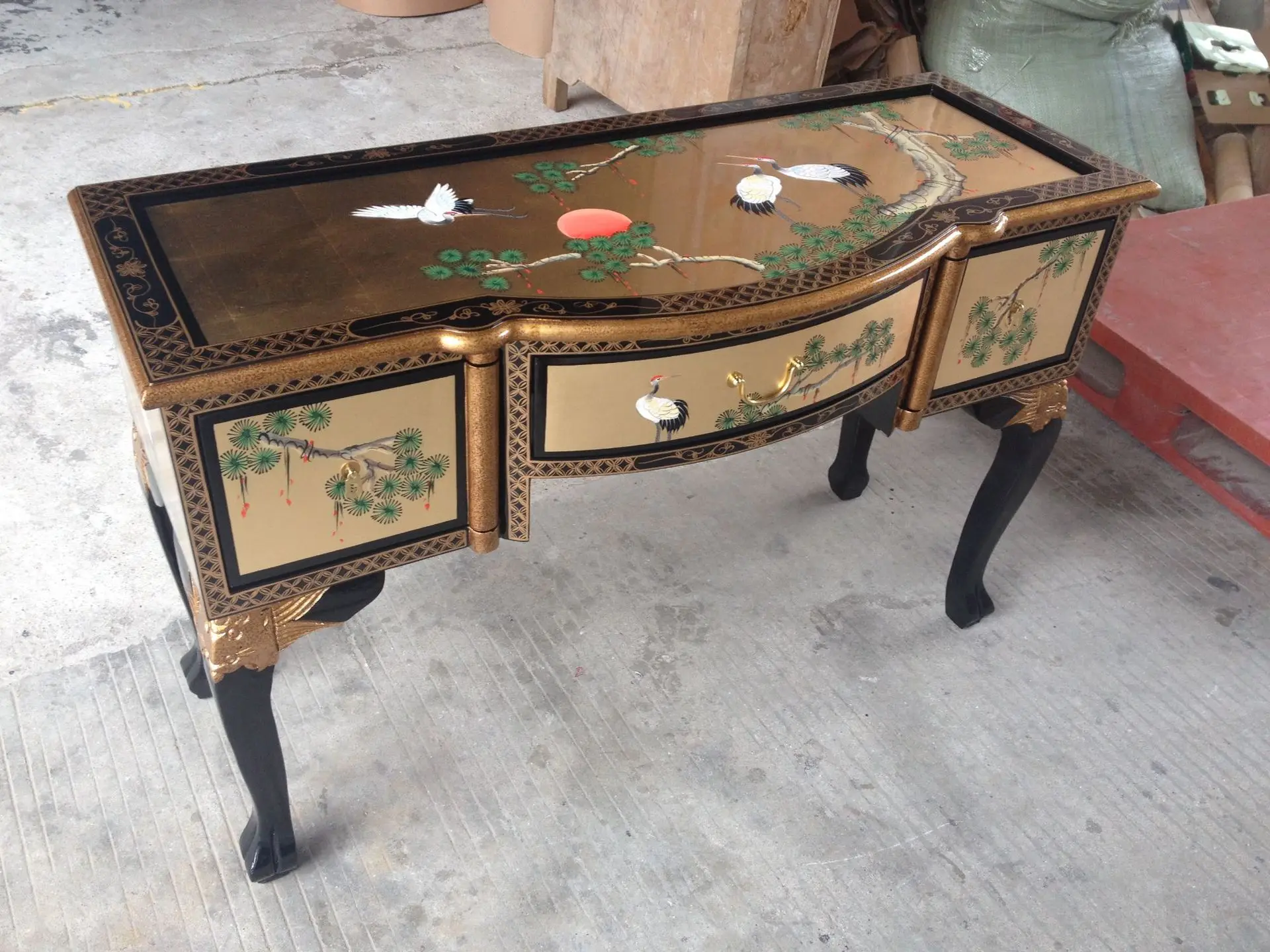 Furniture: Gold leaf desk and chair combination court hand-painted high-end desk