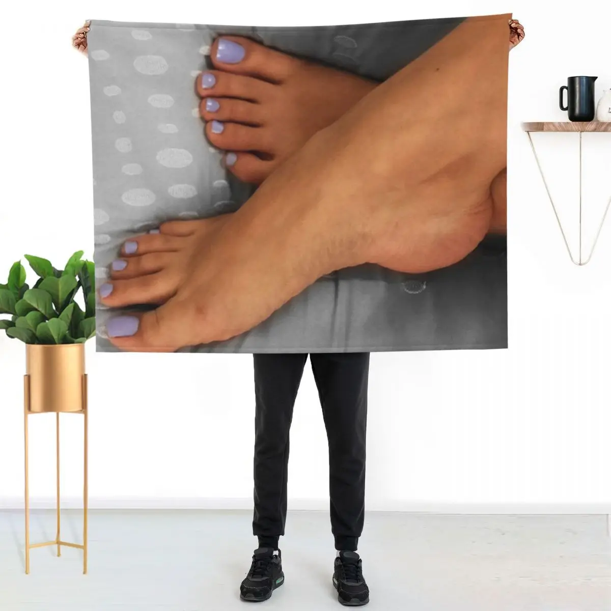

Cassie Lee #4 Bed Resting Feet (Partial Color Variant) Throw Blanket Foldable Soft Warm Blanket for Outdoor Use