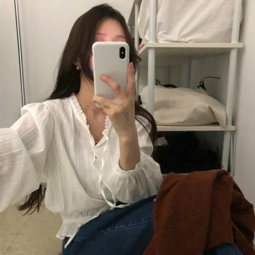 Damen Sanfter Wind Weiß Vertikal Gestreift IRT Frühling Neues Design Taille-Cinching Bubble Sve Top Koreanische Sle Innenbekleidung