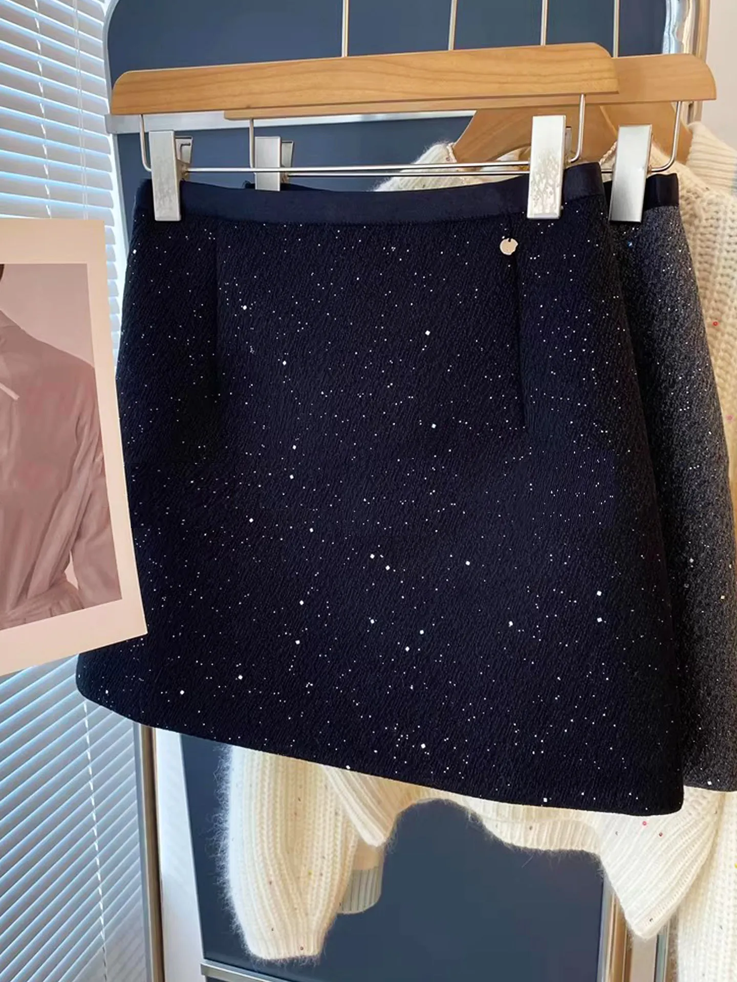 

Черная юбка А-силуэта с пайетками для женщин больших размеров, с высокой талией, стройнящая, универсальная, новая весенняя модель, повседневная, удобная юбка