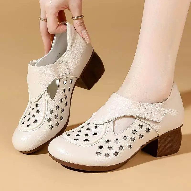 المرأة الصيف جديد الجلود الجوف خارج الكهف الصنادل كتلة وحيد عدم الانزلاق جولة تو تنفس عالية الجودة منخفضة أعلى الفيلكرو الصنادل