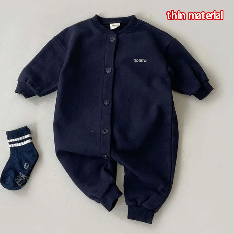 Herbst Winter Neugeborenen-Babykleidung Buchstaben-Print Jungen-Strampler Warmer Mädchen-Weichfleece-Jumpsuit Pyjama 2026 Bodysuit für 0-24 Monate